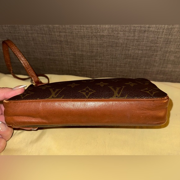 Louis 🤎 Vuitton Large Travel Pouch / Wristlet - Picture 10 of 10